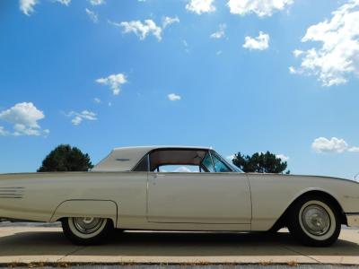 1961 Ford Thunderbird