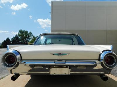 1961 Ford Thunderbird