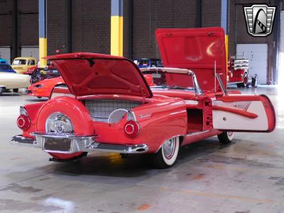 1956 Ford Thunderbird