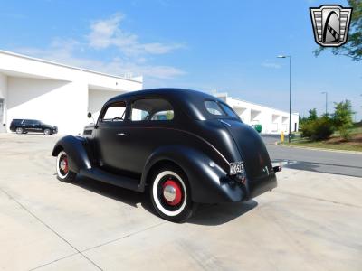 1937 Ford Tudor