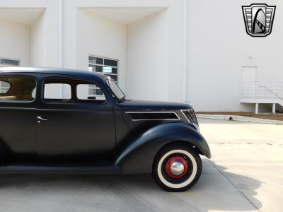 1937 Ford Tudor