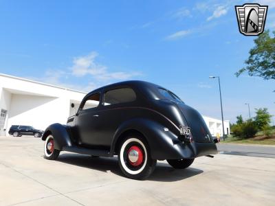 1937 Ford Tudor