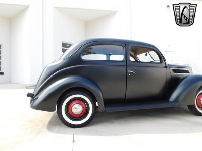 1937 Ford Tudor