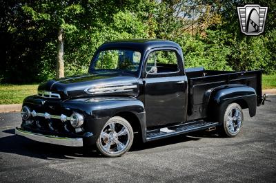 1951 Ford F2