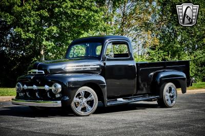 1951 Ford F2