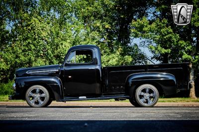 1951 Ford F2