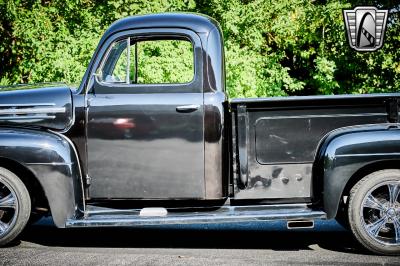 1951 Ford F2