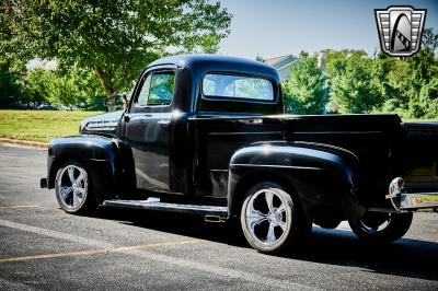 1951 Ford F2