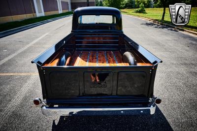 1951 Ford F2