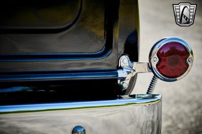 1951 Ford F2