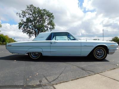 1964 Ford Thunderbird