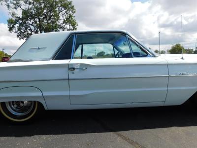 1964 Ford Thunderbird