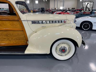 1940 Packard 110