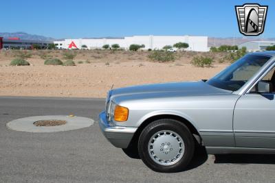 1986 Mercedes - Benz 300SDL