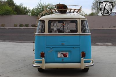 1973 Volkswagen Kombi Bus