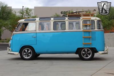 1973 Volkswagen Kombi Bus