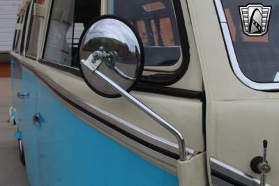 1973 Volkswagen Kombi Bus