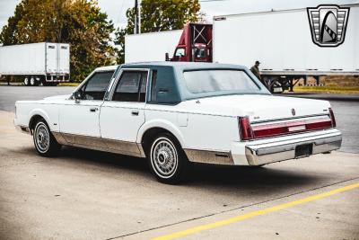 1985 Lincoln Town Car