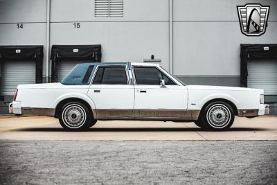 1985 Lincoln Town Car