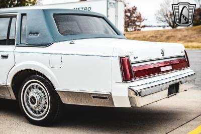 1985 Lincoln Town Car