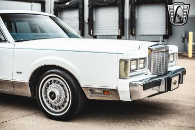 1985 Lincoln Town Car