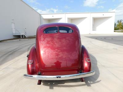 1940 Ford Deluxe