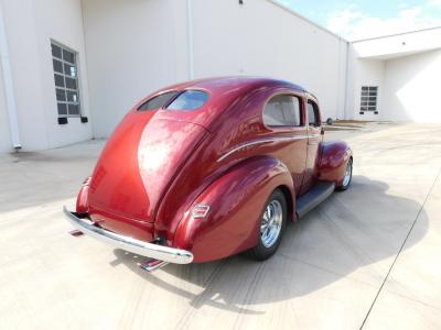 1940 Ford Deluxe