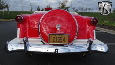 1954 Ford Crestline