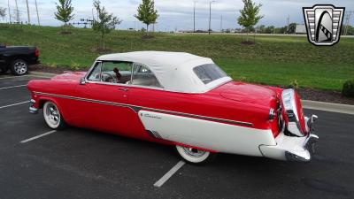 1954 Ford Crestline