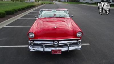 1954 Ford Crestline