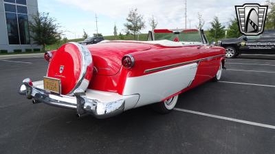 1954 Ford Crestline