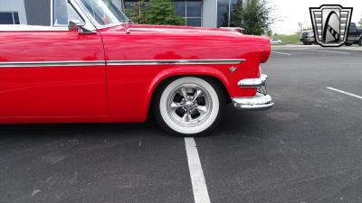 1954 Ford Crestline