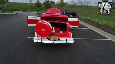 1954 Ford Crestline