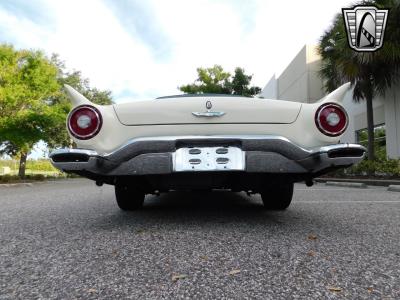 1957 Ford Thunderbird