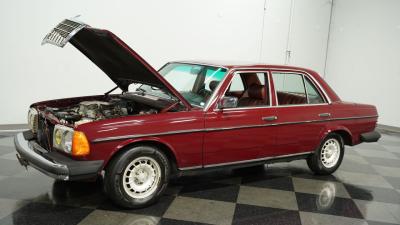 1983 Mercedes - Benz 240D