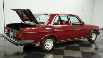 1983 Mercedes - Benz 240D