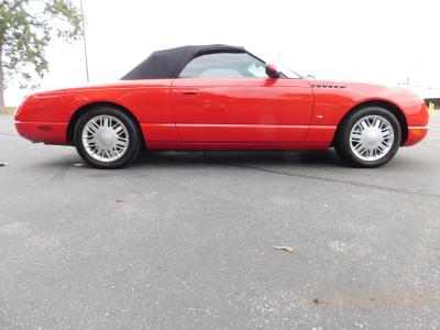 2003 Ford Thunderbird