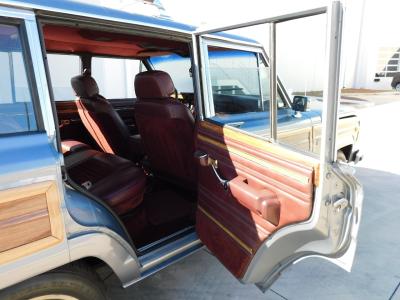 1991 Jeep Grand Wagoneer