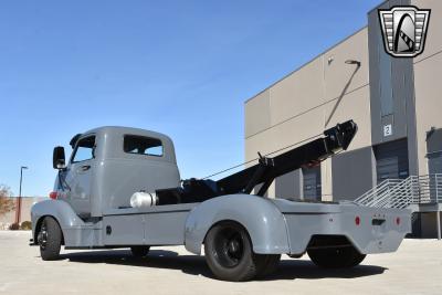 1949 Chevrolet Tow Truck