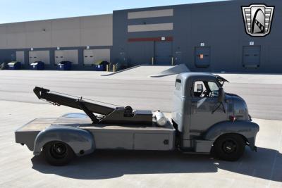 1949 Chevrolet Tow Truck