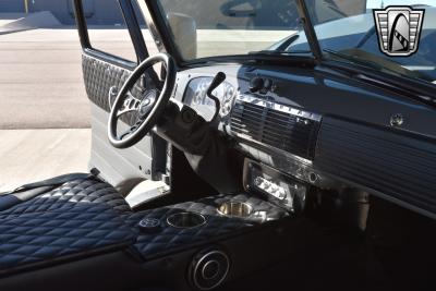 1949 Chevrolet Tow Truck