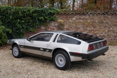 1982 DeLorean DMC-12