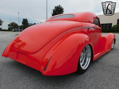 1939 Ford Custom