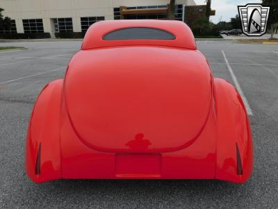 1939 Ford Custom