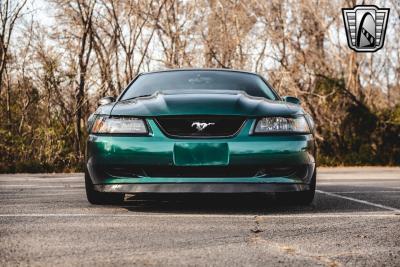 2001 Ford Mustang