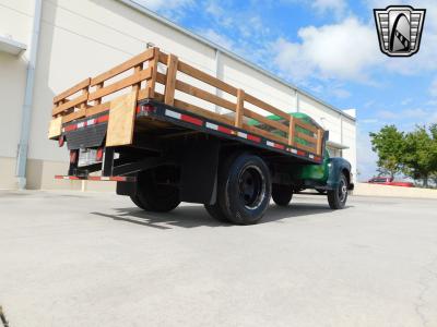 1952 Chevrolet 2 1/2 Ton Flatbed