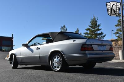 1995 Mercedes - Benz E-Class