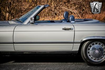 1988 Mercedes - Benz 560SL