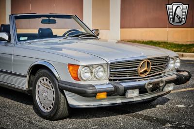 1988 Mercedes - Benz 560SL