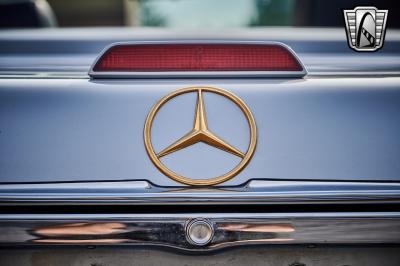 1988 Mercedes - Benz 560SL